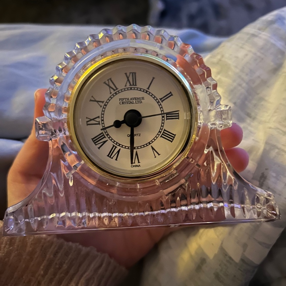 Fifth Avenue Crystal Vintage Crystal Quartz Clock